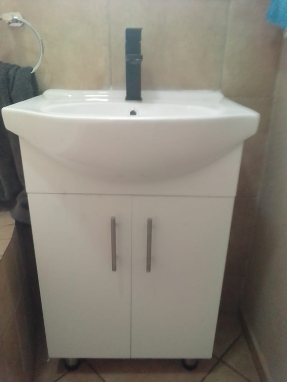 d8de6a01-6b5c-499c-b90f-b8501b3b1460